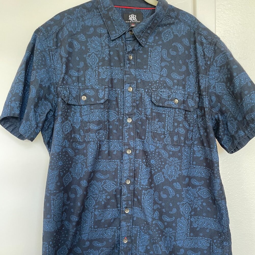 Rock & Republic Short-Sleeve, Button-Down Shirt, Blue Paisley Print, Size XL